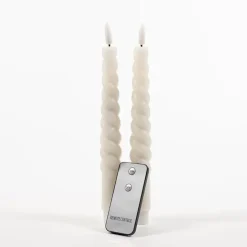 Anna Collection LED swirl dinerkaarsen - 2x st - ivoor/creme - 23 cm