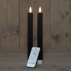 Anna's Collection Led dinerkaarsen - 2x st - zwart - ribbel - 23 cm