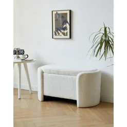 Bank met opbergruimte in witte lussen