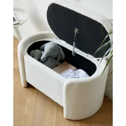 Bank met opbergruimte in witte lussen