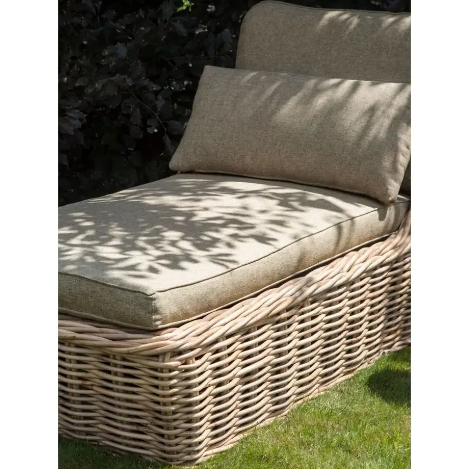 BELSITO - Ligstoel - Taupe - Rotan