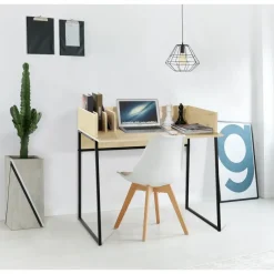 Bureau van metaal en hout in crèmekleur