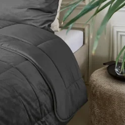 Dekbed zonder Overtrek Velvet 240x200 – Superzacht & Wasbaar – Antraciet