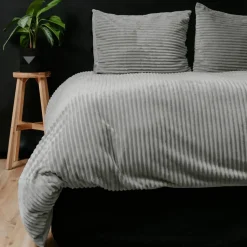 Dekbedovertrek Teddy Rib 240x220 – Fluweelzacht & Knus Design - Grijs