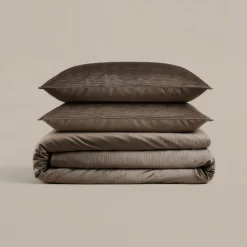 Dekbedovertrek Velvet Cartier 240x220 – Fluweelzacht Uni Design – Taupe