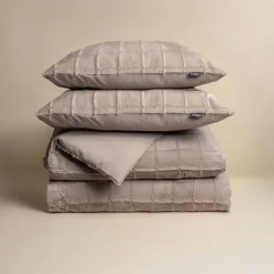 Dekbedovertrek 240x220 – Furry Check Design & Zacht Warm Fleece