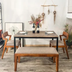 Eettafel voor 4 personen van metaal en grijs hout L120