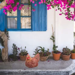 Farmwood Kip tuin beeldje - binnen/buiten - 24 x 18 x 20 cm