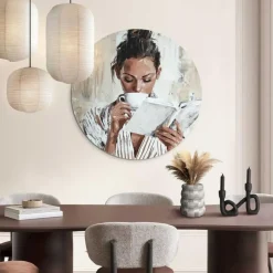 Glasschilderij Ochtendkoffie met een Boek I - Ø 70cm - Beige