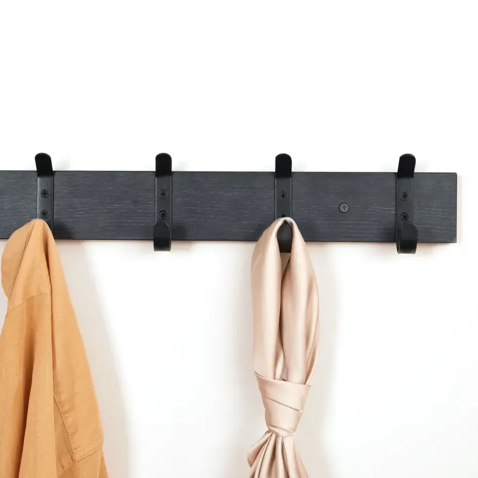 Lange wandkapstok - 8 zwarte haken - 88x6.5x1.5 cm - zwart