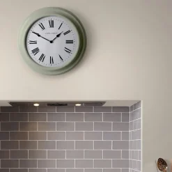 Laura Ashley Brookvale Klok - Romeins - 46x46cm - Groen