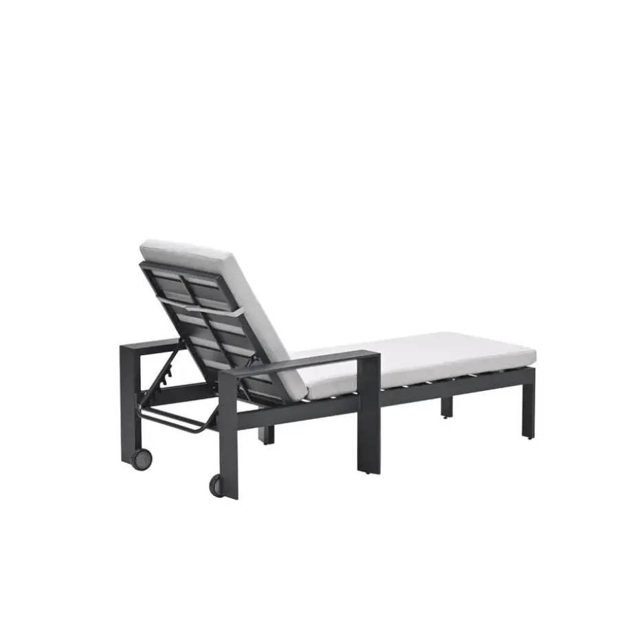 Levanto ligbed - carbon black - valley sand