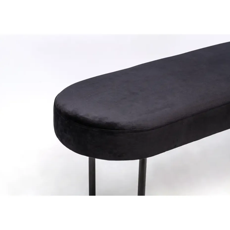 Metalen bank met zwarte fluwelen bekleding