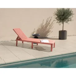 OSSI - Ligstoel - Rood - Polypropyleen