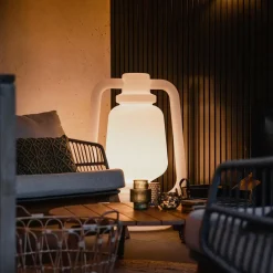 Qazqa staande buitenlampen storm wit e27