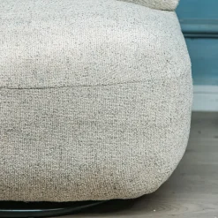 Salonstoel Swivel van metaal en beige fluweel