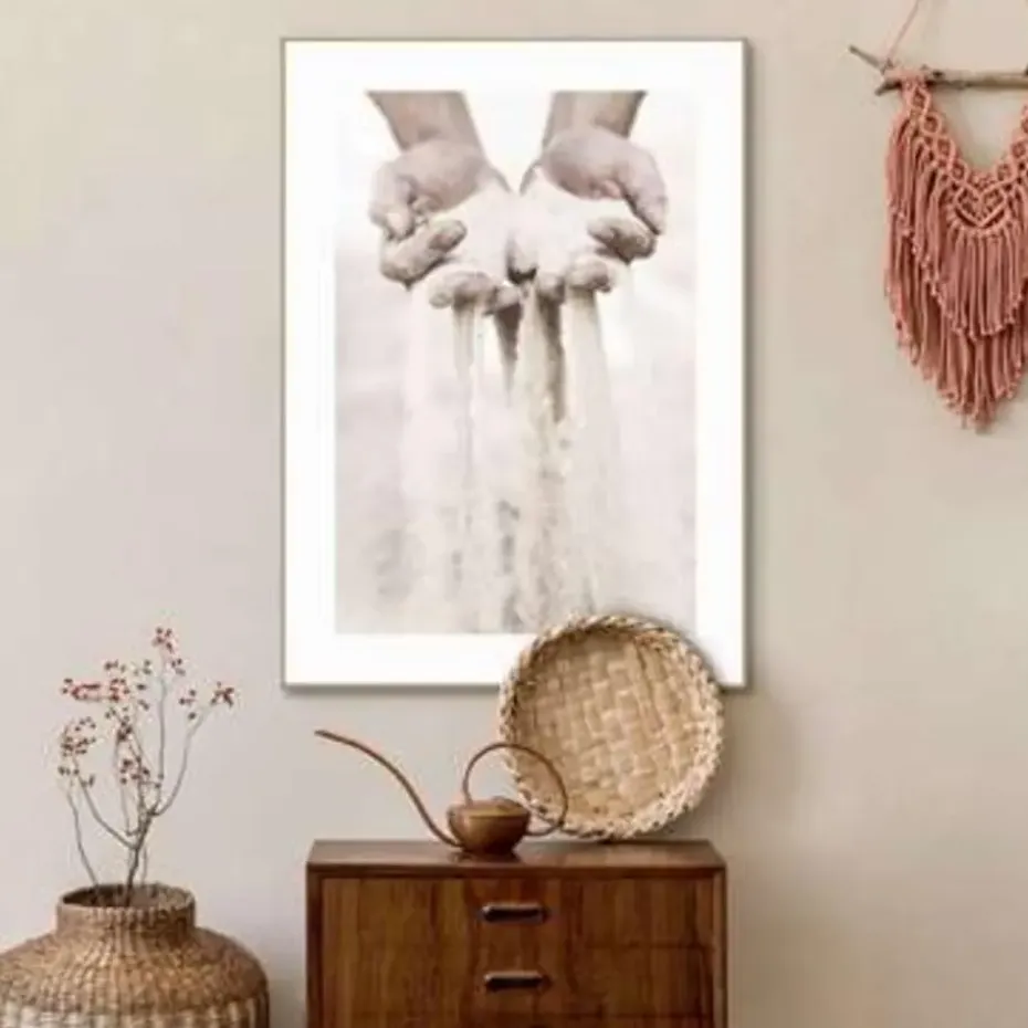 Schilderij Handen in het zand - 70 x 50cm - Beige