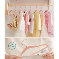 Set van 30 kinder kledinghangers in rose, met rosé gouden haak