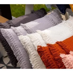 Sierkussen Fara - Snow White - 40x60 cm