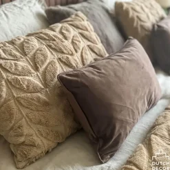 Sierkussen Finn - Chocolate Martini - 30x50 cm