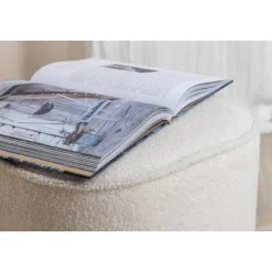 Svea - Arlo poef - teddy - off white