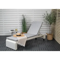 Svea - Yuri ligbed - wicker - wit/grijs