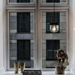 Umage Acorn lampenkap zwart met brass - Ø 14 cm