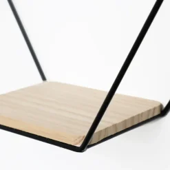 Vierdubbel zeshoekig metalen wandrek met 4 houten plankjes - 40,5x58 cm - Zwart